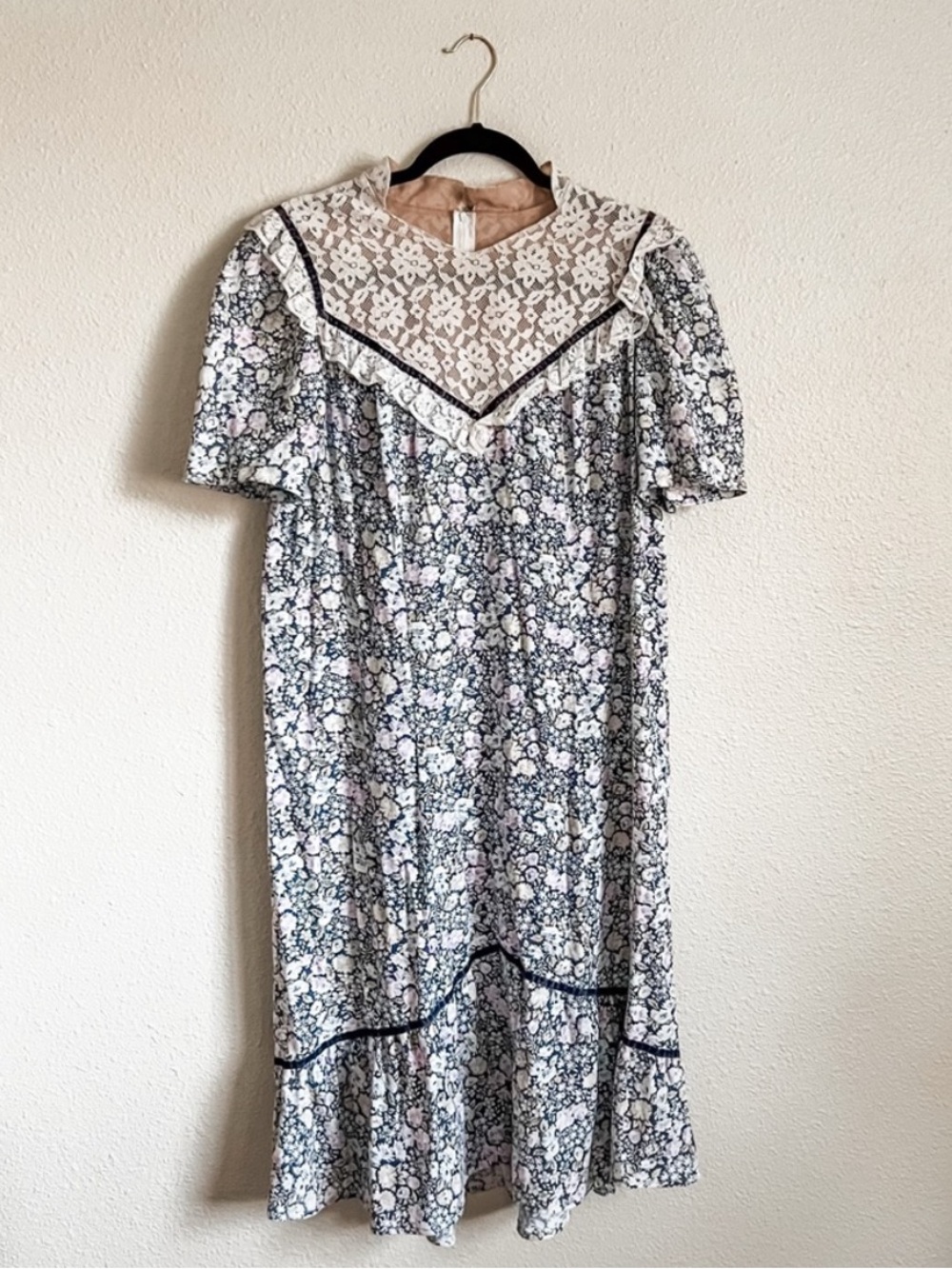 Vintage bete collection Honolulu lace and floral dress
